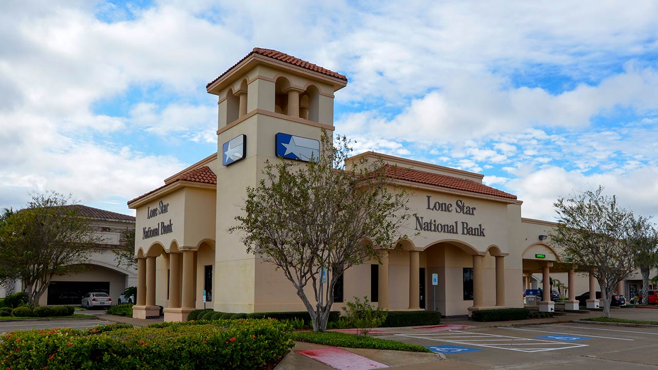 Lone Star National Bank Rio Grande City Tx Mission Medical Banking Center | Lone Star National Bank